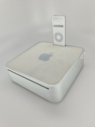 初代 Mac Mini 曝光：带有可用于 iPod nano 的底座
