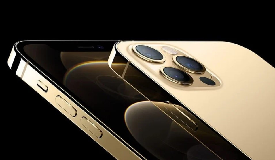 金色版 iPhone 12 Pro 采用特殊涂层工艺，不锈钢边框更耐指纹