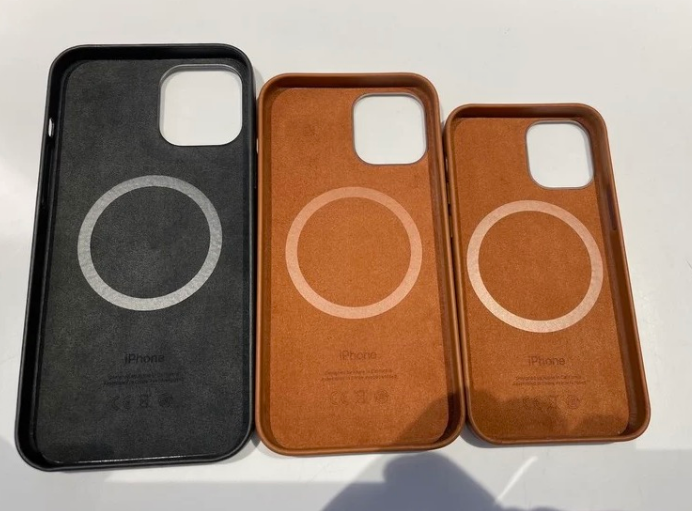 外媒分享苹果 iPhone 12 MagSafe 皮革保护壳上手视频