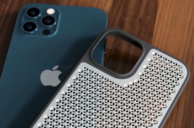 设计师带来适用于 iPhone 12 Pro 的“刨丝器”保护壳