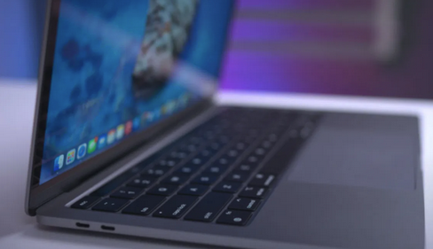 新一代 MacBook Pro 传闻：配备高速 SD 卡读卡器，Touch ID 还能发光